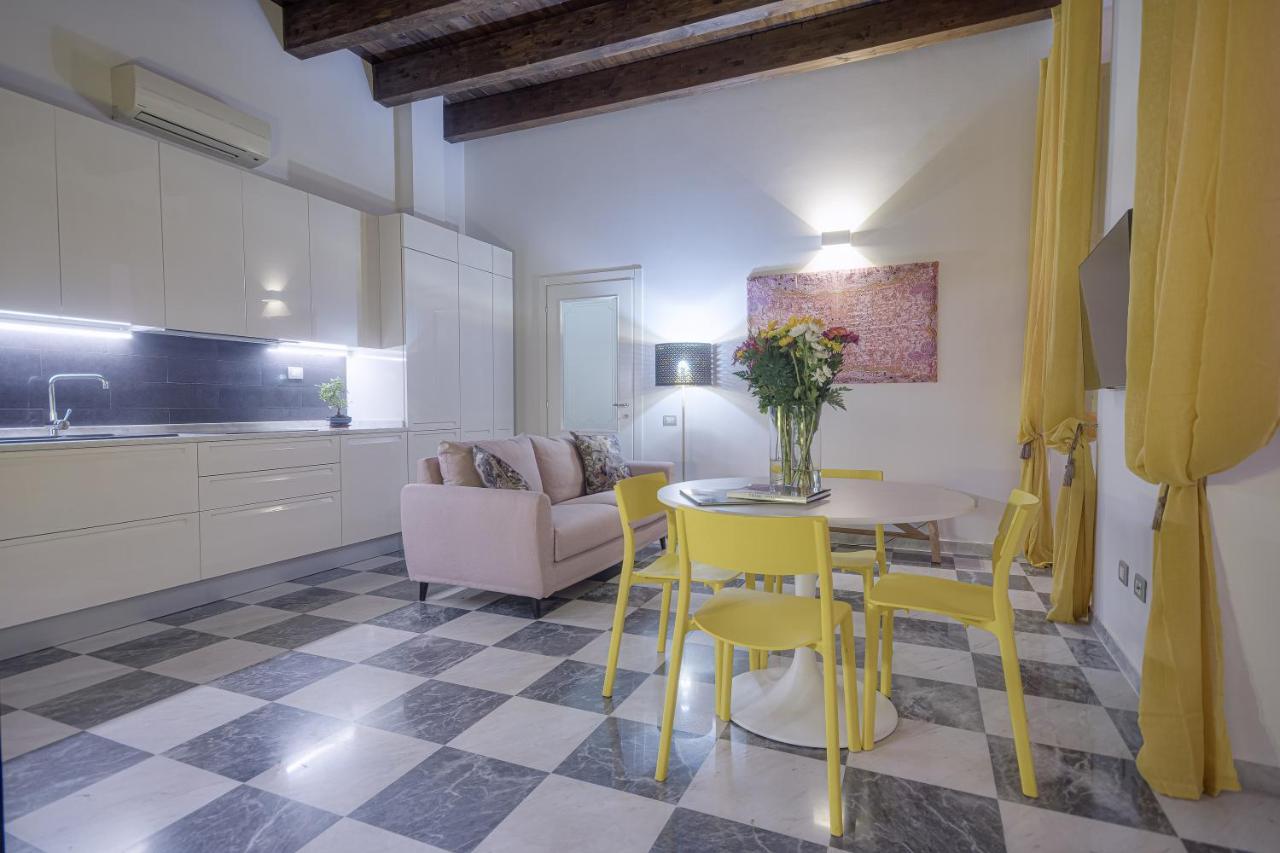 Apartamento Right House - Characteristic Marina District Cagliari Exterior foto