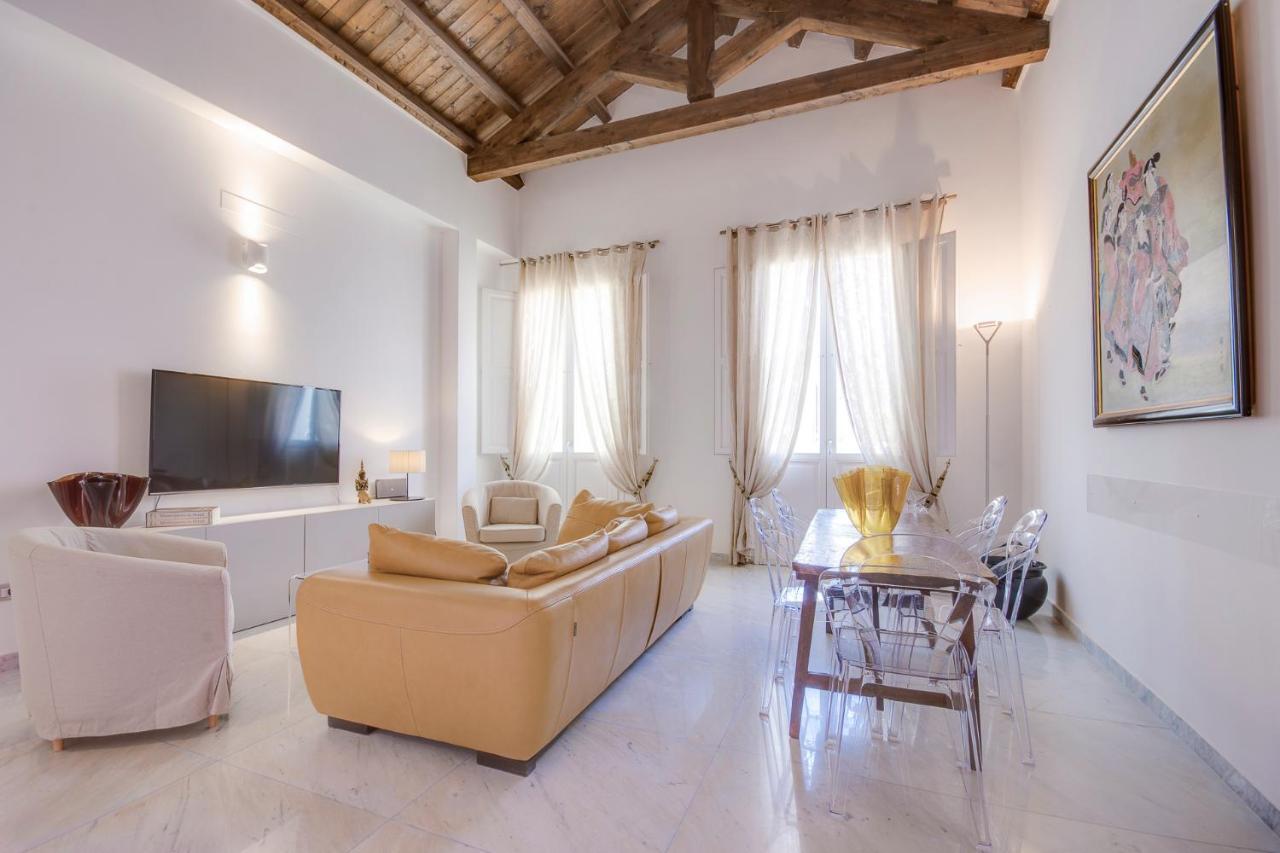 Apartamento Right House - Characteristic Marina District Cagliari Exterior foto