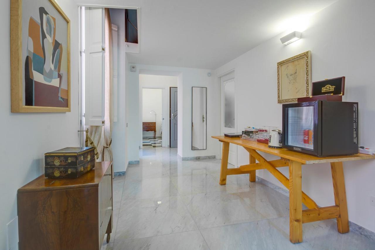 Apartamento Right House - Characteristic Marina District Cagliari Exterior foto